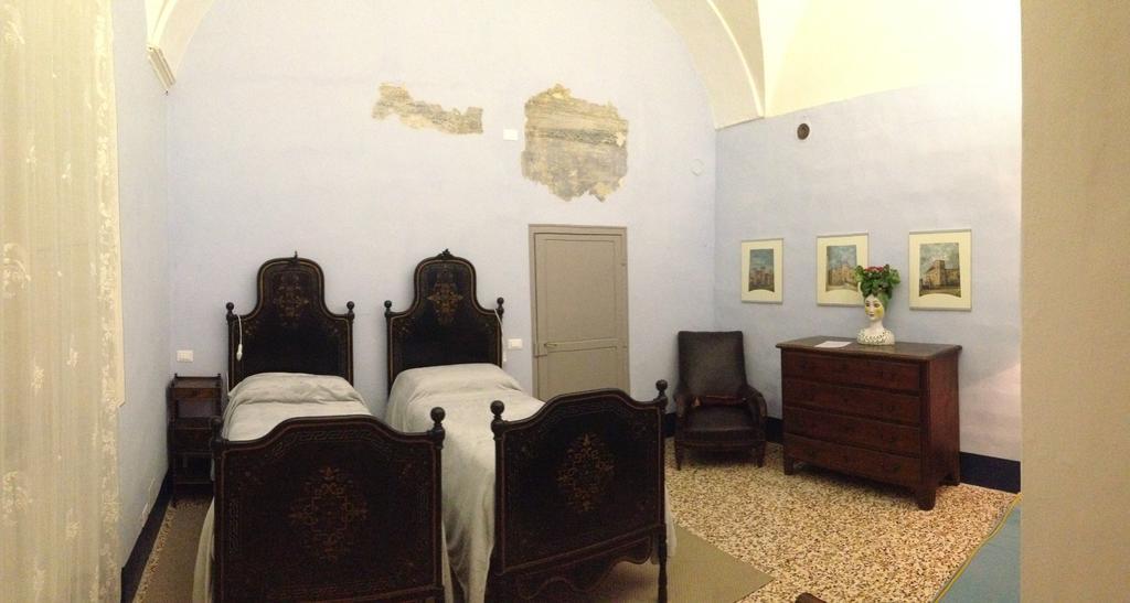 Castello Sannazzaro B&B Giarole エクステリア 写真