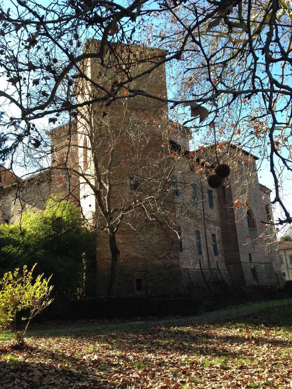Castello Sannazzaro B&B Giarole エクステリア 写真