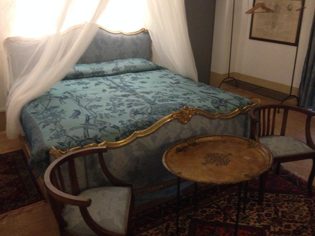 Castello Sannazzaro B&B Giarole エクステリア 写真